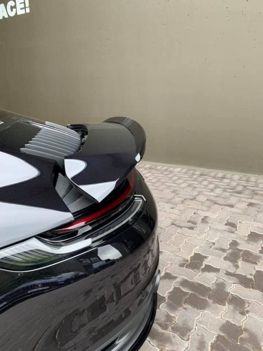 Детали экстерьера Porsche 911 Carrera 4S by RACE! 2019 года  (фото 9 из 25)
